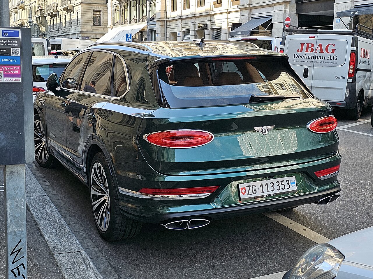 File:Bentley Bentayga Hybrid FL Verdant (10).jpg