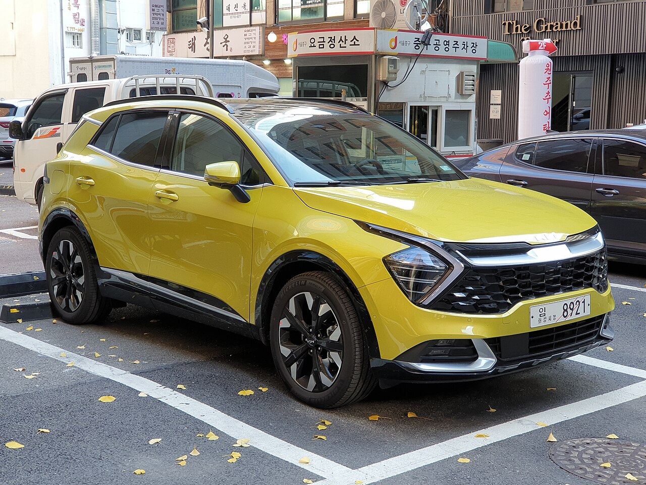 File:Kia Sportage Plug-in Hybrid NQ5e PHEV Splash Lemon Test Vehicle (3).jpg