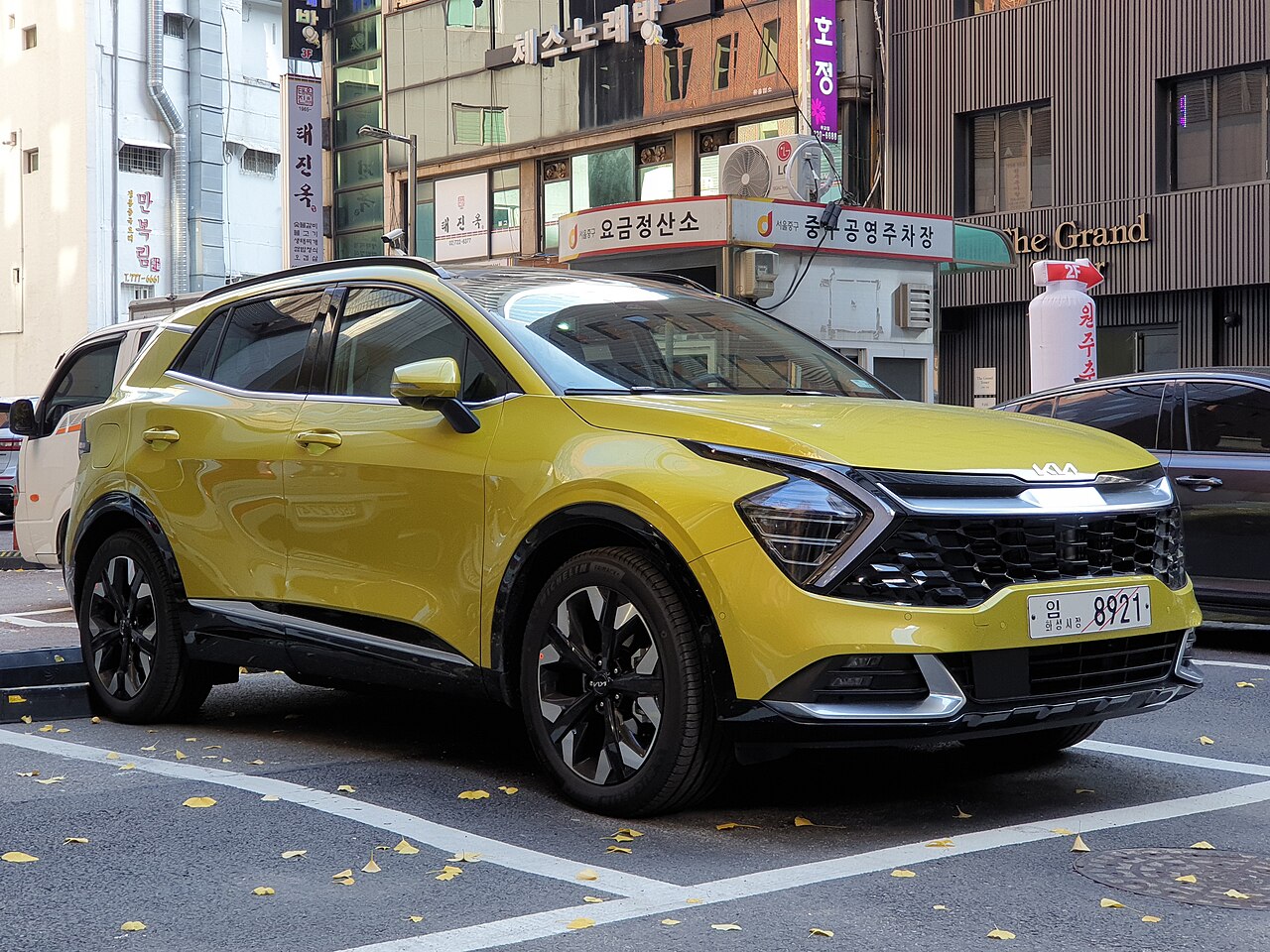 File:Kia Sportage Plug-in Hybrid NQ5e PHEV Splash Lemon Test Vehicle (4).jpg