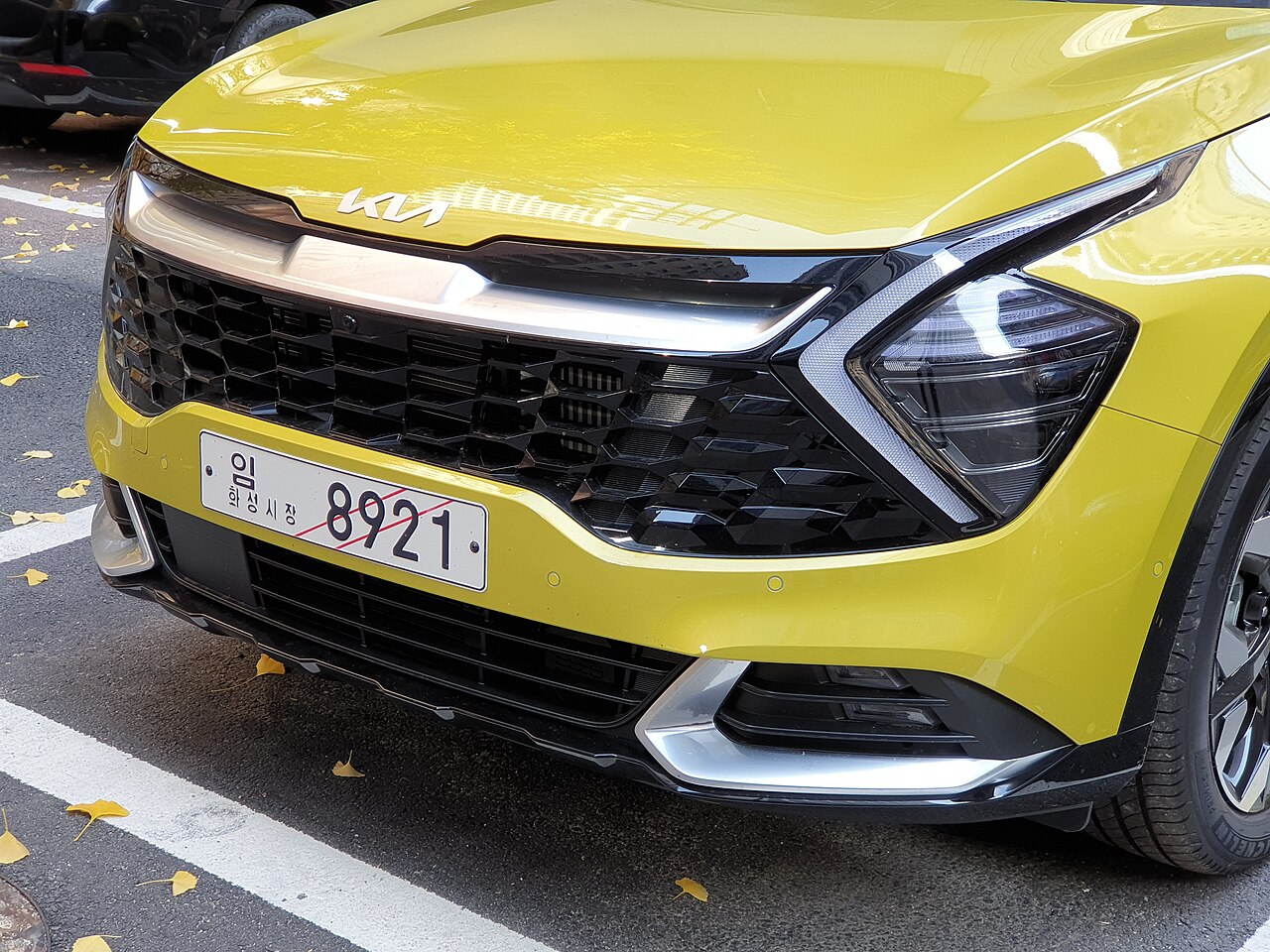 File:Kia Sportage Plug-in Hybrid NQ5e PHEV Splash Lemon Test Vehicle (13).jpg
