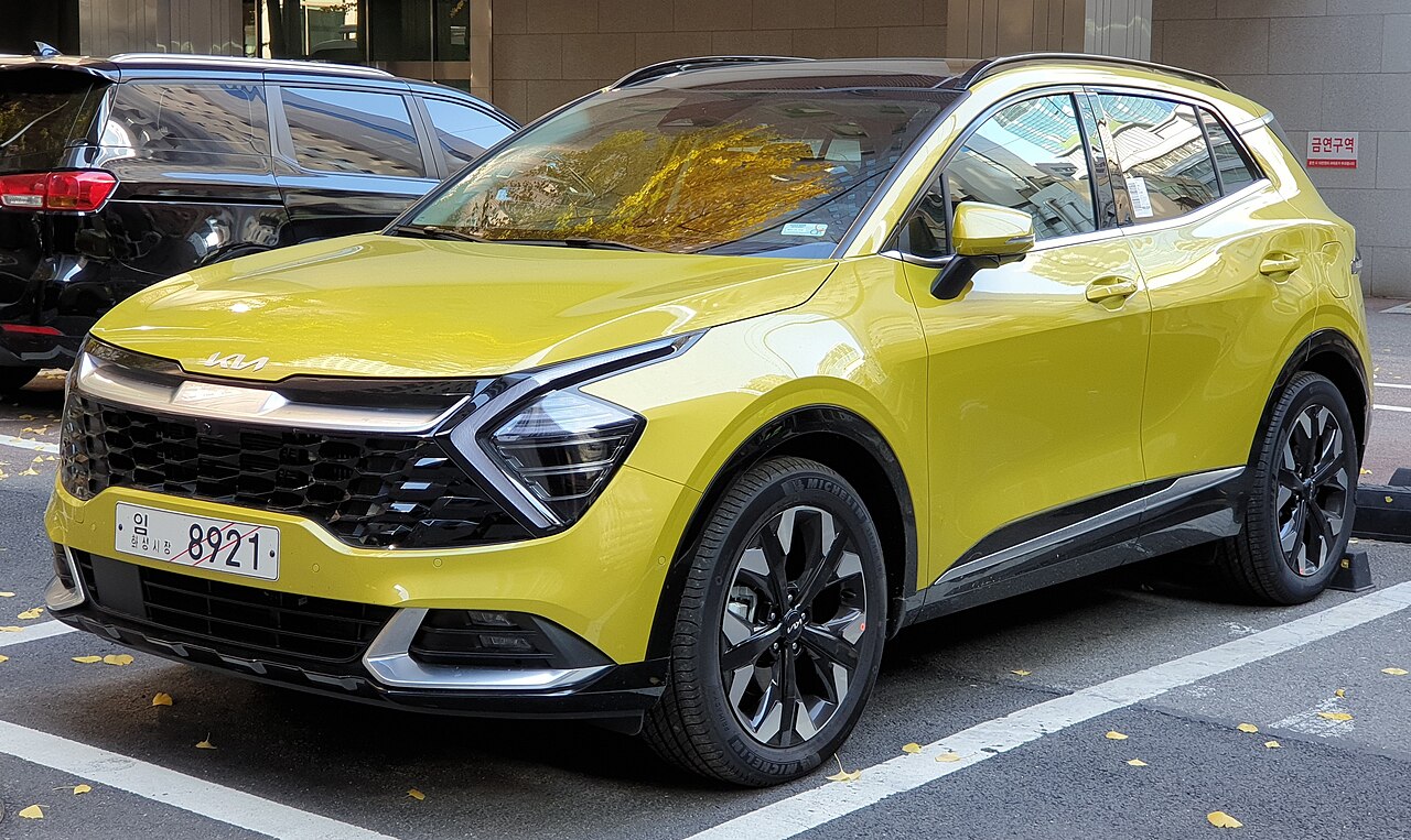 File:Kia Sportage Plug-in Hybrid NQ5e PHEV Splash Lemon Test Vehicle (1) (cropped).jpg